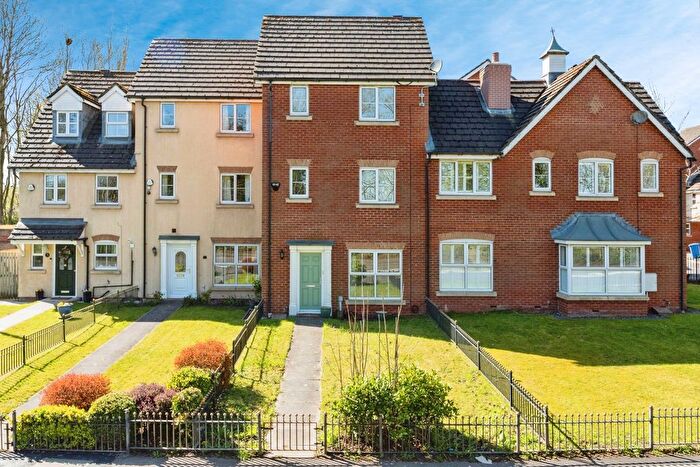 3 Bedroom Town House For Sale In Millbrook Close, Glazebury, Warrington, Cheshire, WA3