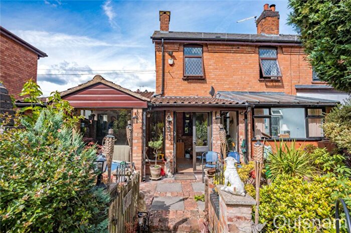 2 Bedroom End Of Terrace House For Sale In Holly Road, Bromsgrove, Worcestershire, B61
