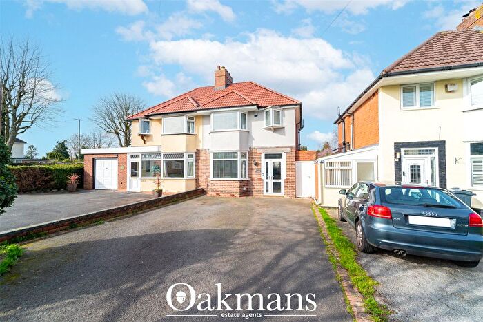 3 Bedroom Semi Detached House For Sale In Lindsworth Road, Birmingham, West Midlands, B30