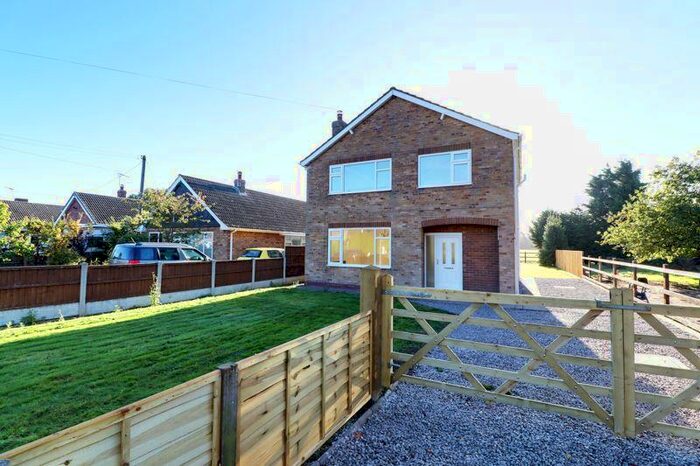 3 Bedroom Detached House For Sale In Crowle Road, Eastoft, DN17