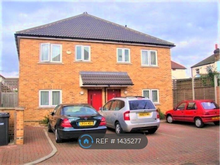 3 Bedroom Semi-Detached House To Rent In Old Manor Road, London, UB2