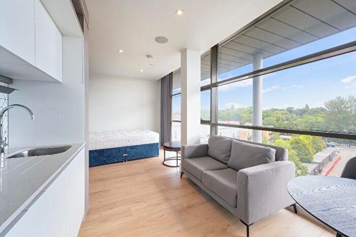 Studio To Rent In Aviator House, Station Road, Addlestone, Surrey, KT15