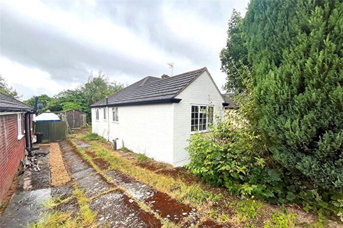 3 Bedroom Bungalow For Sale In Kirriemuir Gardens, Ash, Surrey, GU12