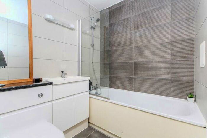 1 Bedroom Flat For Sale In - Lime Street, Bedford, Bedfordshire, MK40