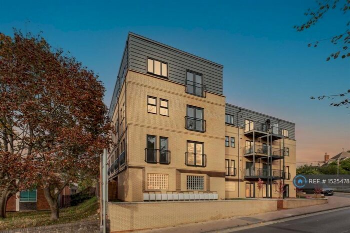 2 Bedroom Flat To Rent In Belle Vue Road, Sudbury, CO10