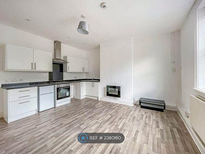 1 Bedroom Terraced House To Rent In Victoria Road, Morley, Leeds, LS27