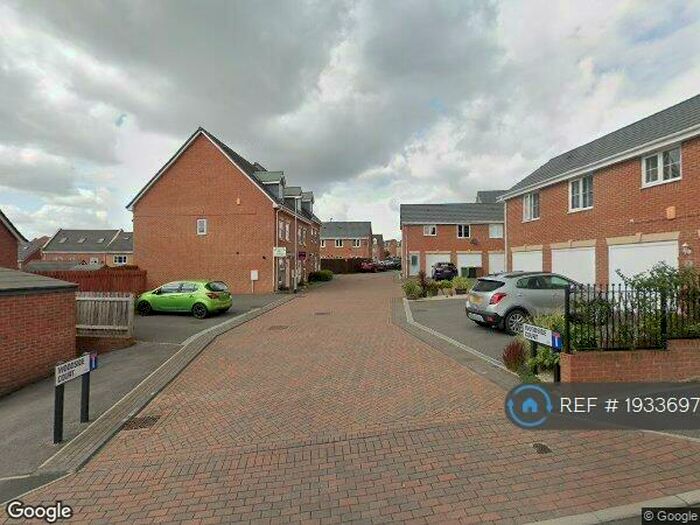 2 Bedroom Flat To Rent In New Forest Village, Leeds, LS10