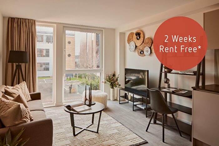 2 Bedroom Flat To Rent In Dumballs Road, Cardiff(City), CF10