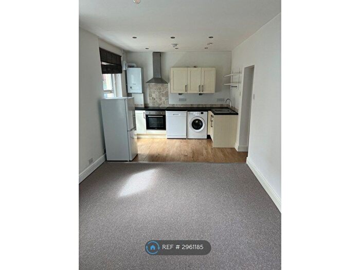 2 Bedroom Flat To Rent In Clyde Road, Totterdown, Bristol, BS4