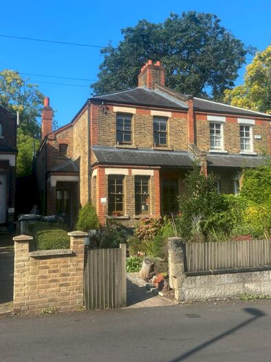 3 Bedroom Semi-Detached House To Rent In Taylors Lane, Sydenham, London, SE26