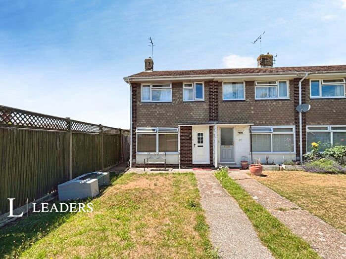 2 Bedroom End Of Terrace House For Sale In Garden Close, Lancing, BN15