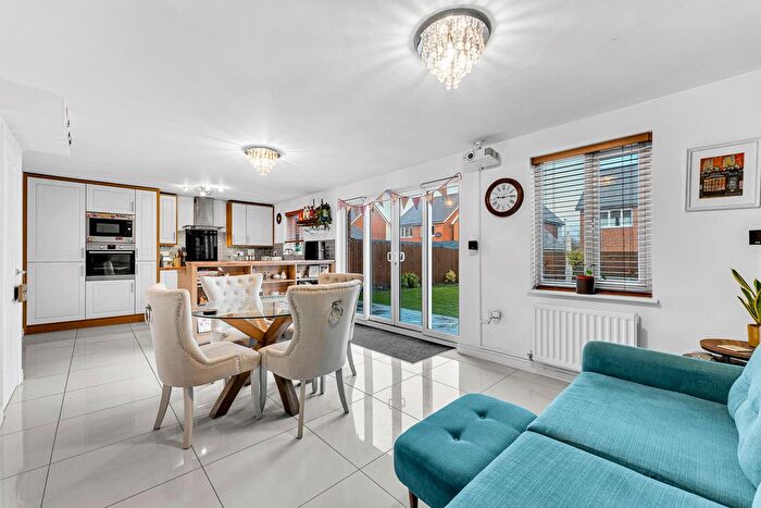 4 Bedroom Detached House For Sale In St. Wilfreds Road, Widnes, WA8