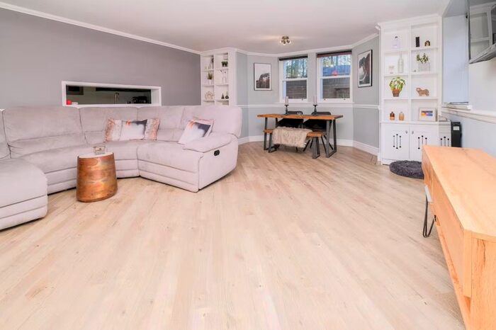 2 Bedroom Apartment To Rent In House, Aigburth Drive, Liverpool, L17