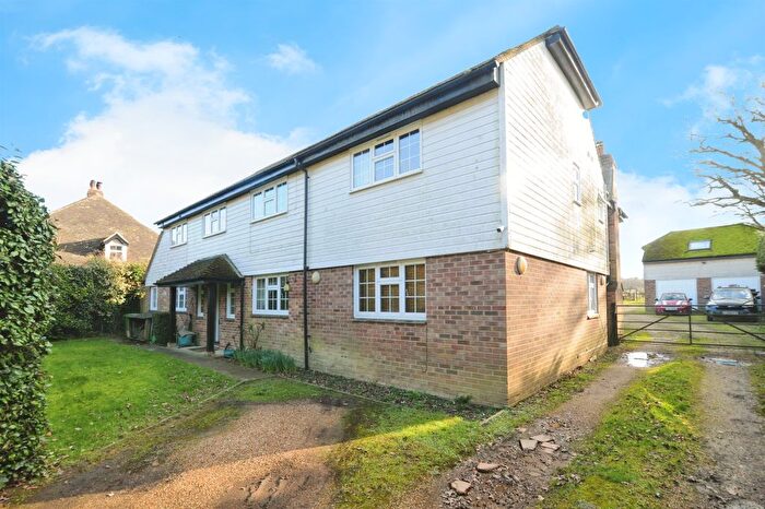 6 Bedroom Detached House For Sale In Main Street, Peasmarsh, Rye, TN31