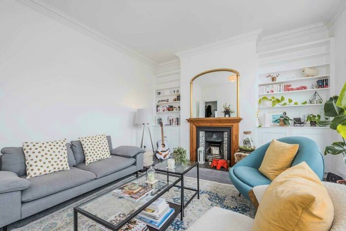 3 Bedroom Apartment To Rent In Ferntower Road, Newington Green, N5