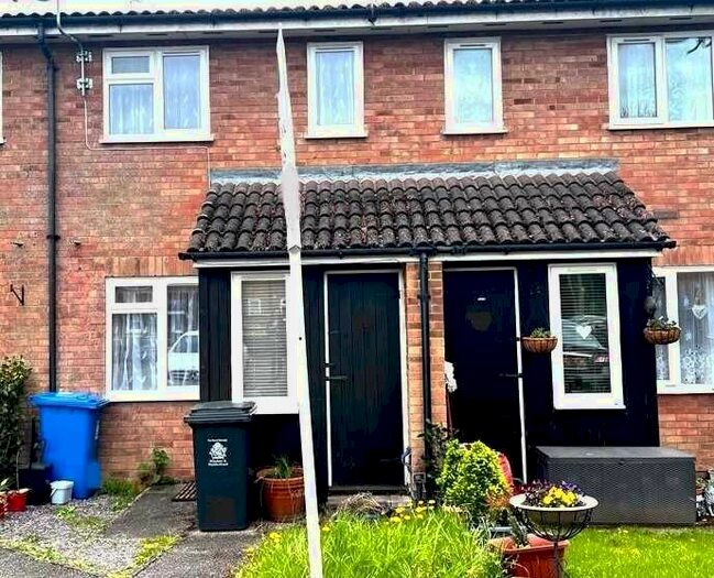 1 Bedroom Terraced House To Rent In Penn Road, Datchet, Slough, SL3