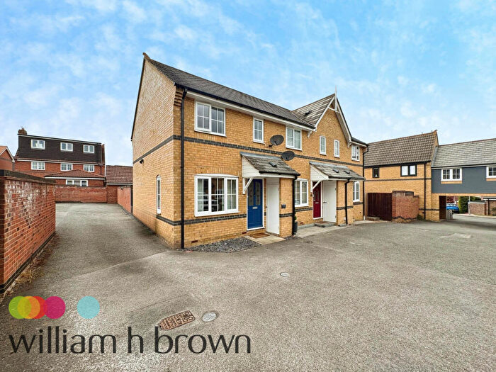 2 Bedroom End Of Terrace House To Rent In Meadow Brown Court, Braintree, CM7