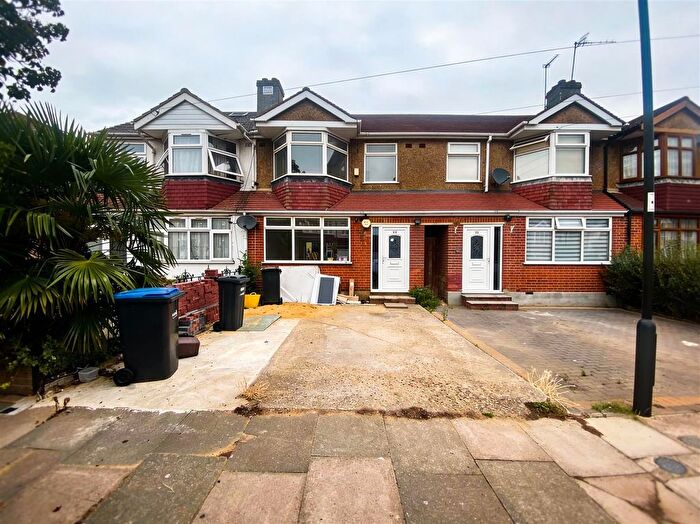 3 Bedroom Terraced House For Sale In Forest Road, Enfield, EN3