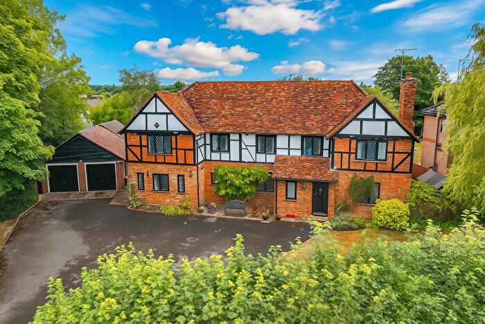 5 Bedroom Detached House For Sale In Green Lane, Bovingdon, Hemel Hempstead, HP3