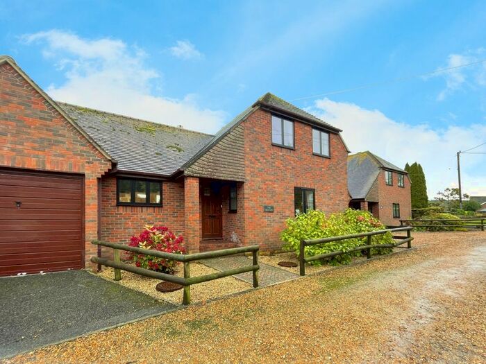 3 Bedroom Detached House To Rent In Horton, Wimborne, BH21