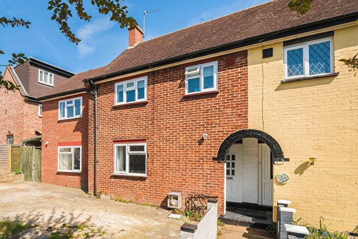 5 Bedroom Semi Detached House To Rent In Cherry Crescent, Brentford, TW8