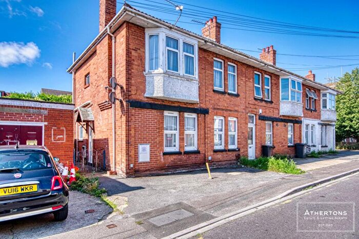 2 Bedroom Flat For Sale In Hawthorn Road, Bournemouth, BH9