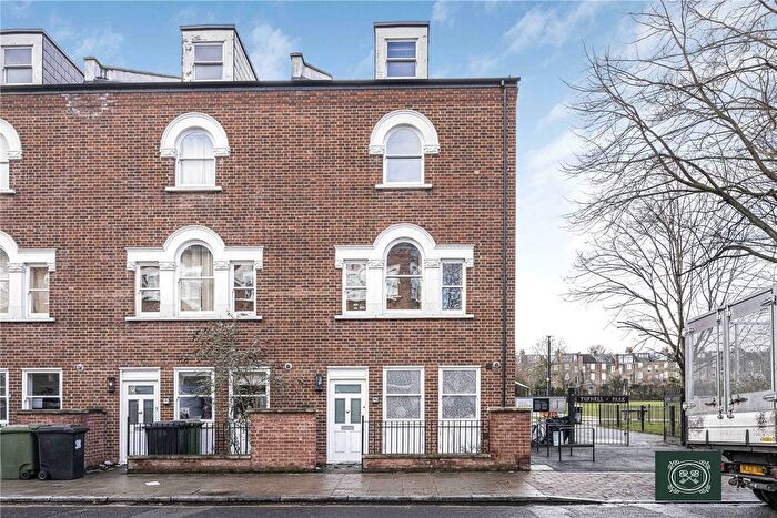 6 Bedroom Terraced House For Sale In Campdale Road, London, N7