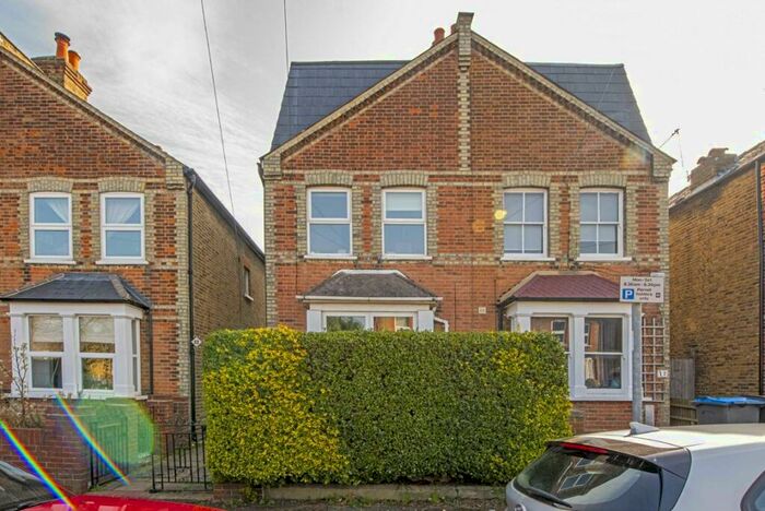 5 Bedroom House To Rent In Piper Road, Kingston Upon Thames, KT1