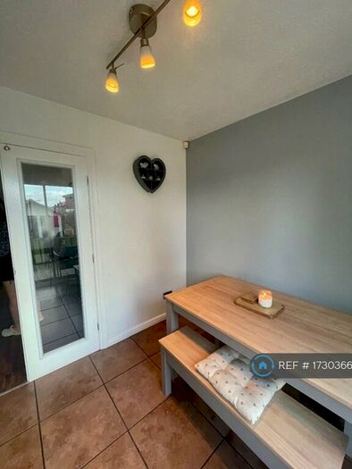 3 Bedroom Semi-Detached House To Rent In Blayds Garth, Woodlesford, Leeds, LS26