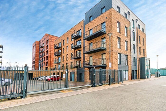 1 Bedroom Flat For Sale In Thomas Blake Avenue, Southampton, Hampshire, SO14