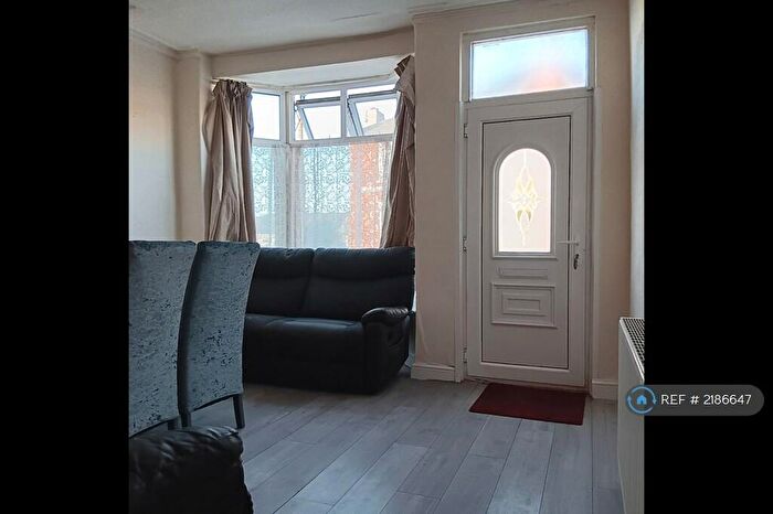 2 Bedroom Terraced House To Rent In Shakespeare Road, Rotherham, S65