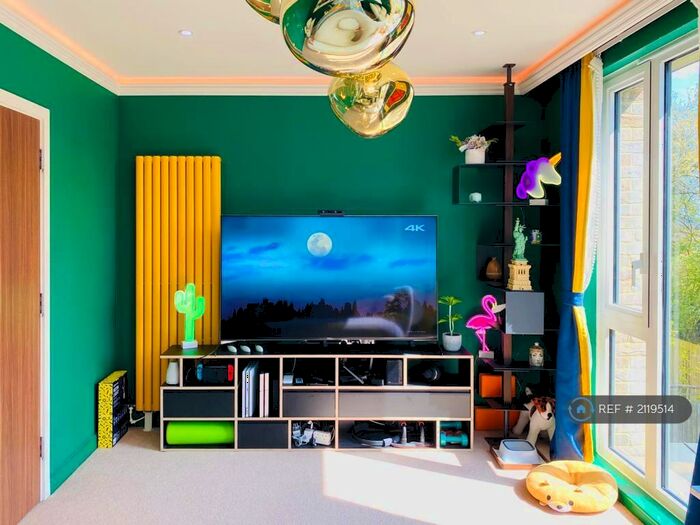 4 Bedroom Semi-Detached House To Rent In Camborne Road, Edgware, HA8