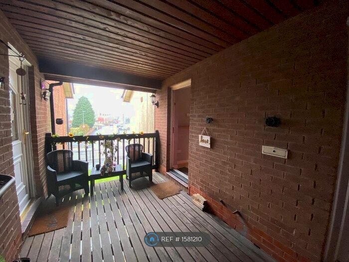 1 Bedroom Flat To Rent In Netherfields, Leigh, WN7