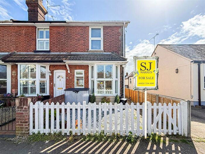 2 Bedroom End Terrace House For Sale In Princes Road, Burnham-On-Crouch, CM0