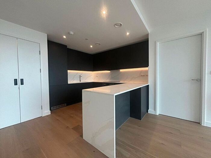 2 Bedroom Flat To Rent In Viadux, Deansgate, M1