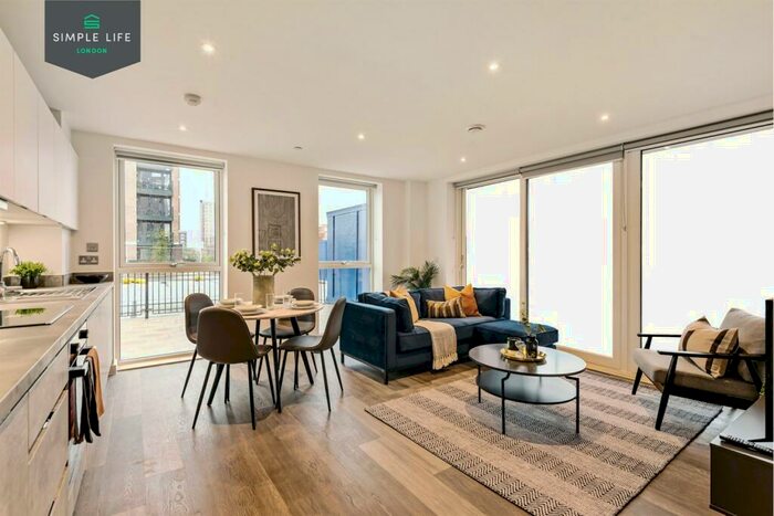 2 Bedroom Apartment To Rent In Bed, Th Floor, Barchetta, Endura House In Beam Park, RM13