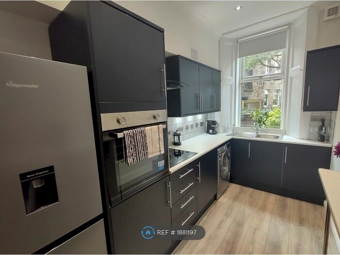 2 Bedroom Flat To Rent In Greenock Road, Paisley, PA3