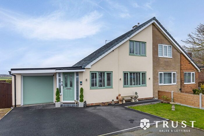 3 Bedroom Semi Detached House For Sale In Willerton Close, Dewsbury, WF12