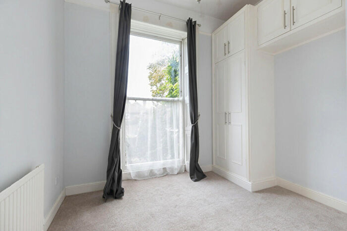 2 Bedroom Apartment To Rent In Montpellier Terrace, Cheltenham, GL50