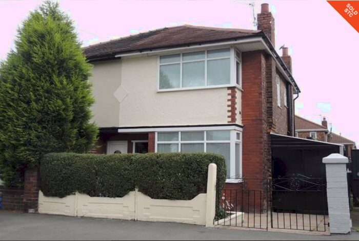 2 Bedroom Semi-Detached House To Rent In Eastwood Avenue, Droyslden, M43