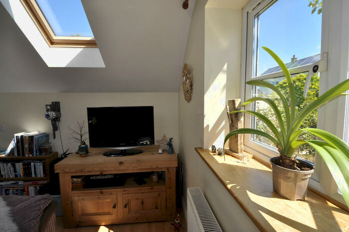 1 Bedroom Apartment To Rent In Lofty Heights, BS28