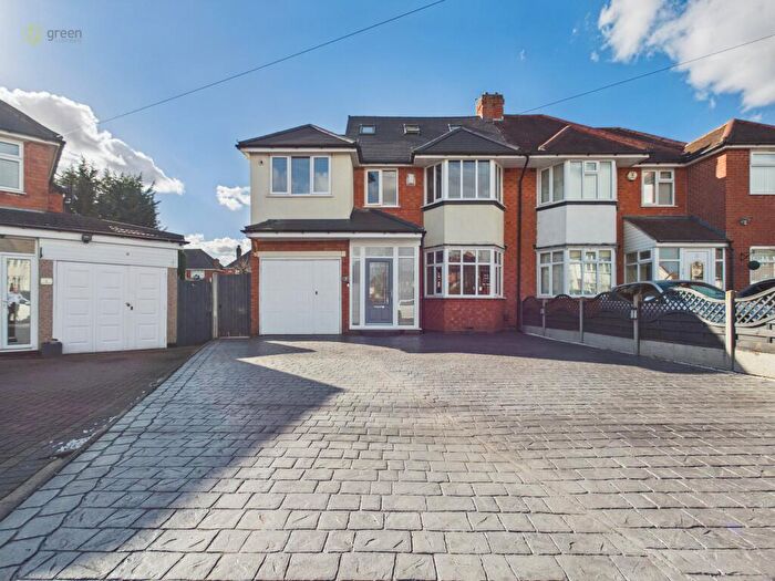 4 Bedroom Semi Detached House For Sale In Windleaves Road, Castle Bromwich, Solihull, B36
