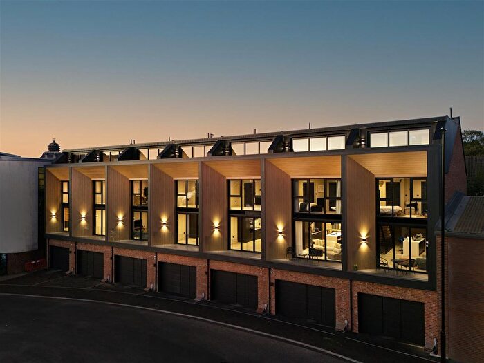 3 Bedroom Town House For Sale In The Ropes, Ouseburn, Newcastle Upon Tyne, NE6