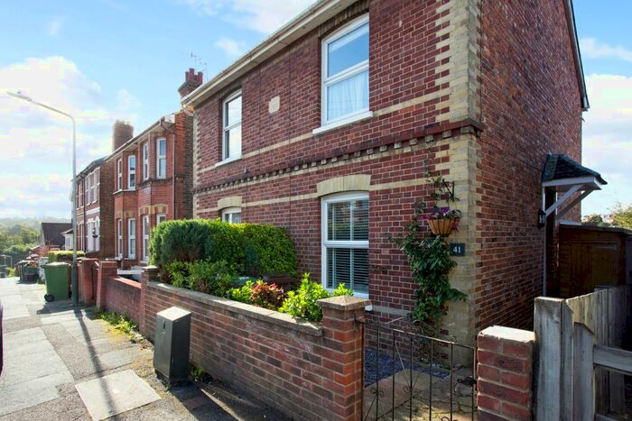 2 Bedroom Semi-Detached House To Rent In Dynevor Road, Tunbridge Wells, TN4