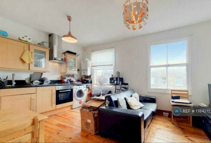 4 Bedroom Flat To Rent In Davenant Road, London, N19