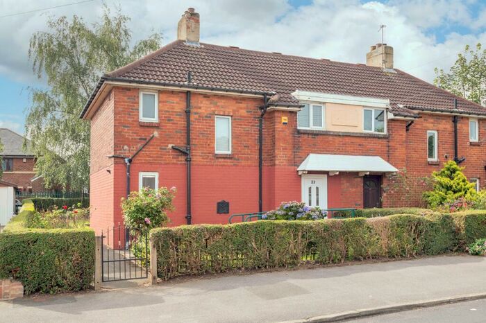 3 Bedroom Semi-Detached House To Rent In Potternewton Avenue, Leeds, LS7