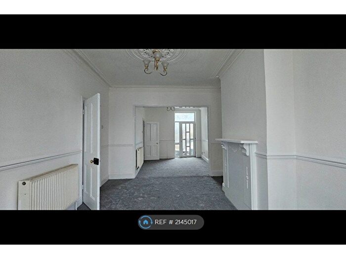 3 Bedroom Semi-Detached House To Rent In Powerscourt Road, Portsmouth, PO2