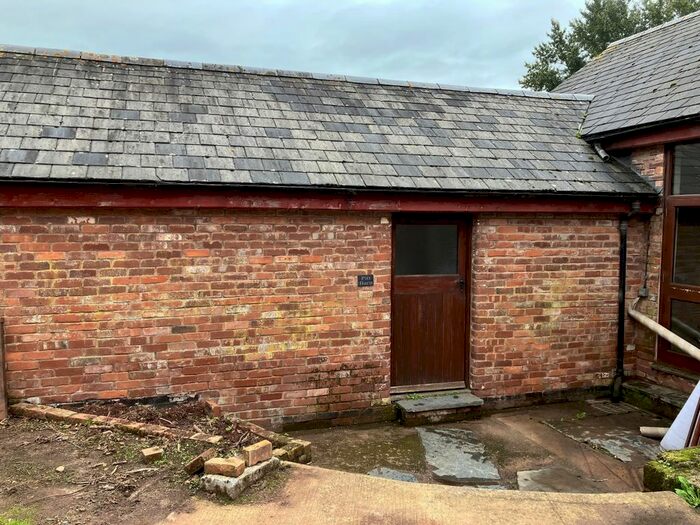 2 Bedroom Semi-Detached House To Rent In Washfield, Tiverton, EX16