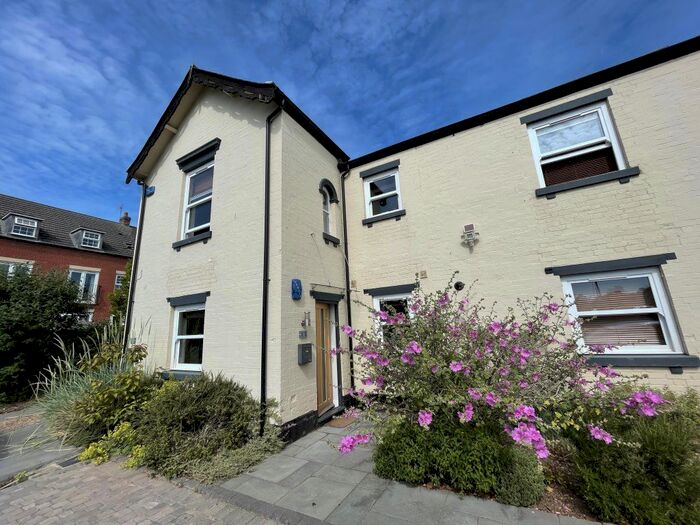 2 Bedroom Flat To Rent In Castle Gate Mews, Mountsorrel, LE12