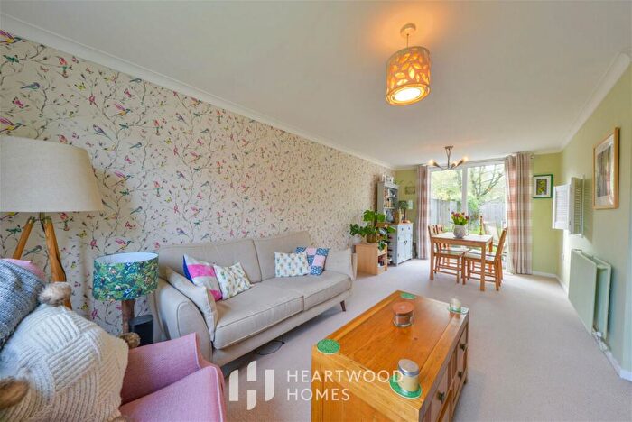 2 Bedroom End Of Terrace House For Sale In Canberra Close, St. Albans, AL3